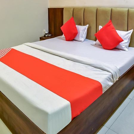 Oyo 78471 Hotel Platinum Bilāspur Екстериор снимка