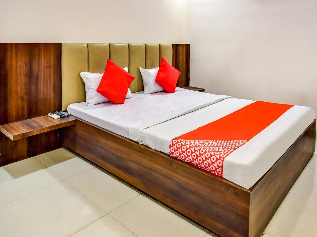 Oyo 78471 Hotel Platinum Bilāspur Екстериор снимка