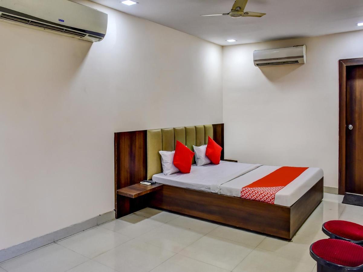 Oyo 78471 Hotel Platinum Bilāspur Екстериор снимка